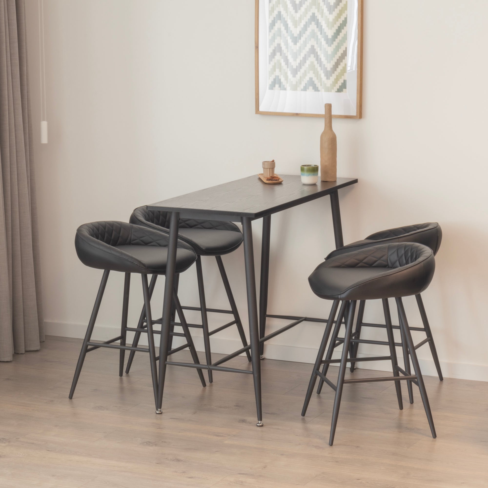 Conjuntos de mesa e cadeiras