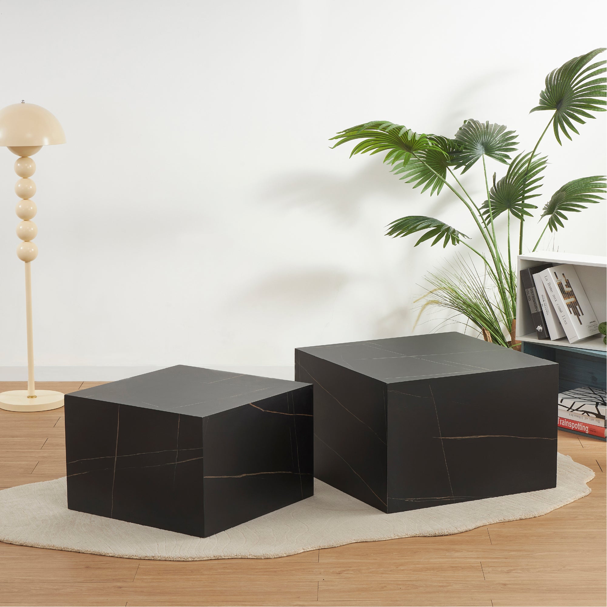TANEDA - Conjunto de 2 mesas de centro quadradas em MDF preto com veios decorativos – 60 e 51 cm