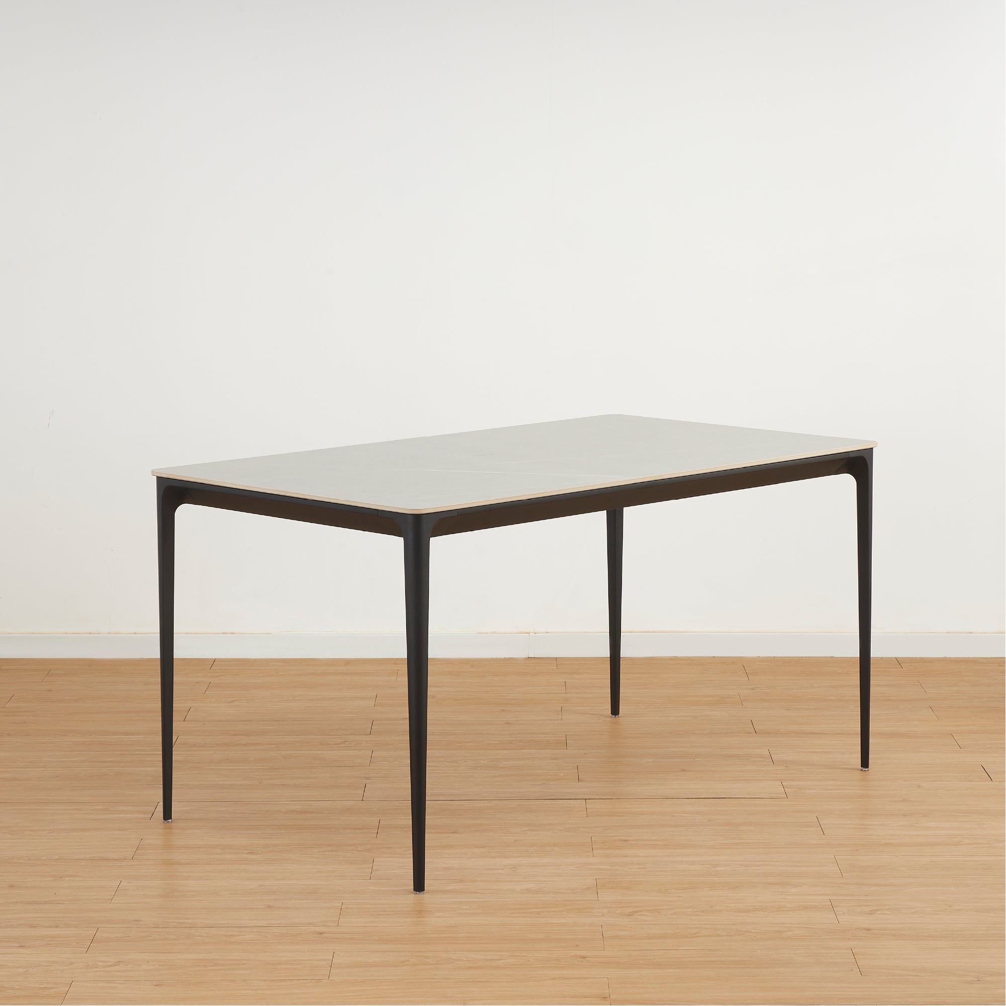 RUTH - Mesa de comedor para interior y exterior en cerámica efecto piedra y aluminio