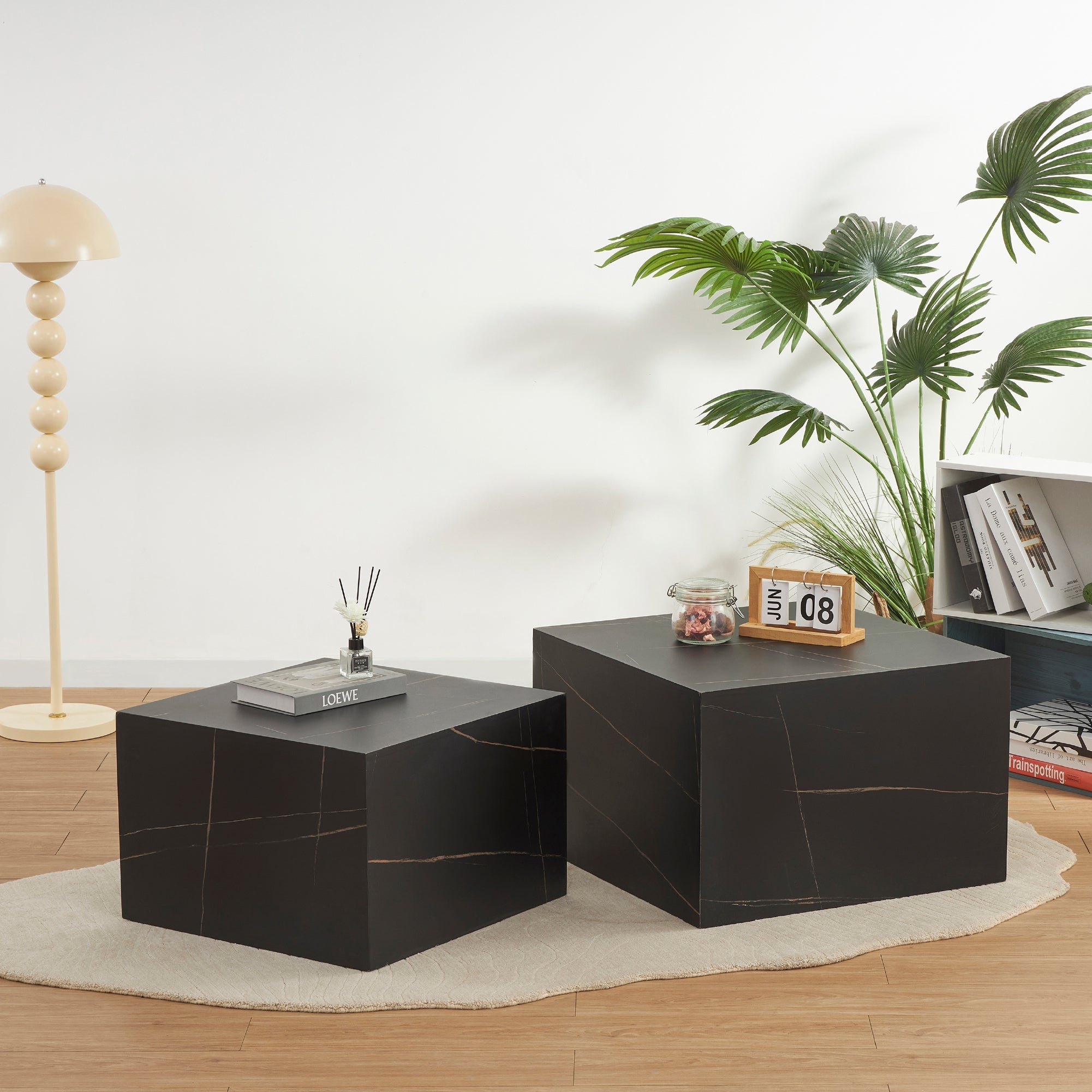 TANEDA - Conjunto de 2 mesas de centro quadradas em MDF preto com veios decorativos – 60 e 51 cm