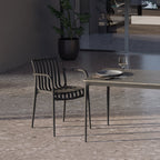 RUTH + WENDY | Conjunto de mesa 140x80 cm en cerámica sinterizada y 4 o 6 sillas de polipropileno para interior y exterior