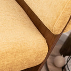 Leah – Cadeirão Acolchoado com Espuma de Alta Densidade 40 kg/m³, Estrutura em Madeira de Bétula, Design Escandinavo, 60x60x75 cm