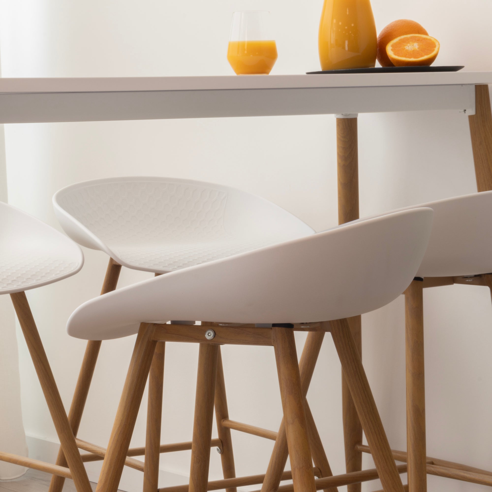 Set Tavolo Edward Pollok con 4 Sgabelli da Bar - Altezza 90 cm