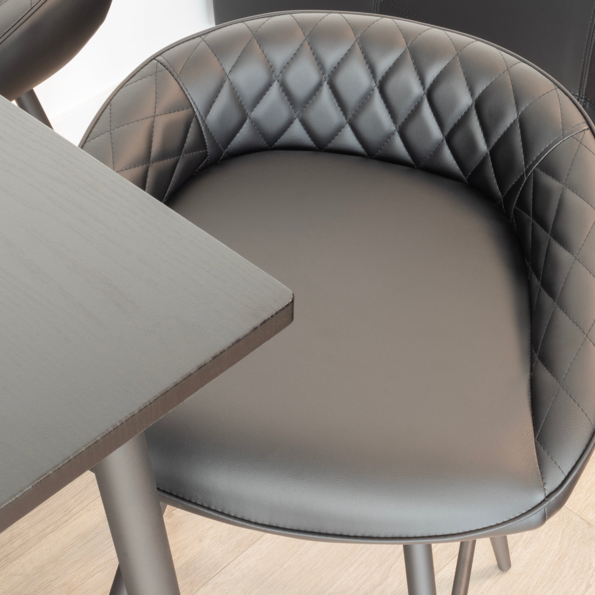 Set Tavolo Edward Pollok con 4 Sgabelli da Bar - Altezza 90 cm