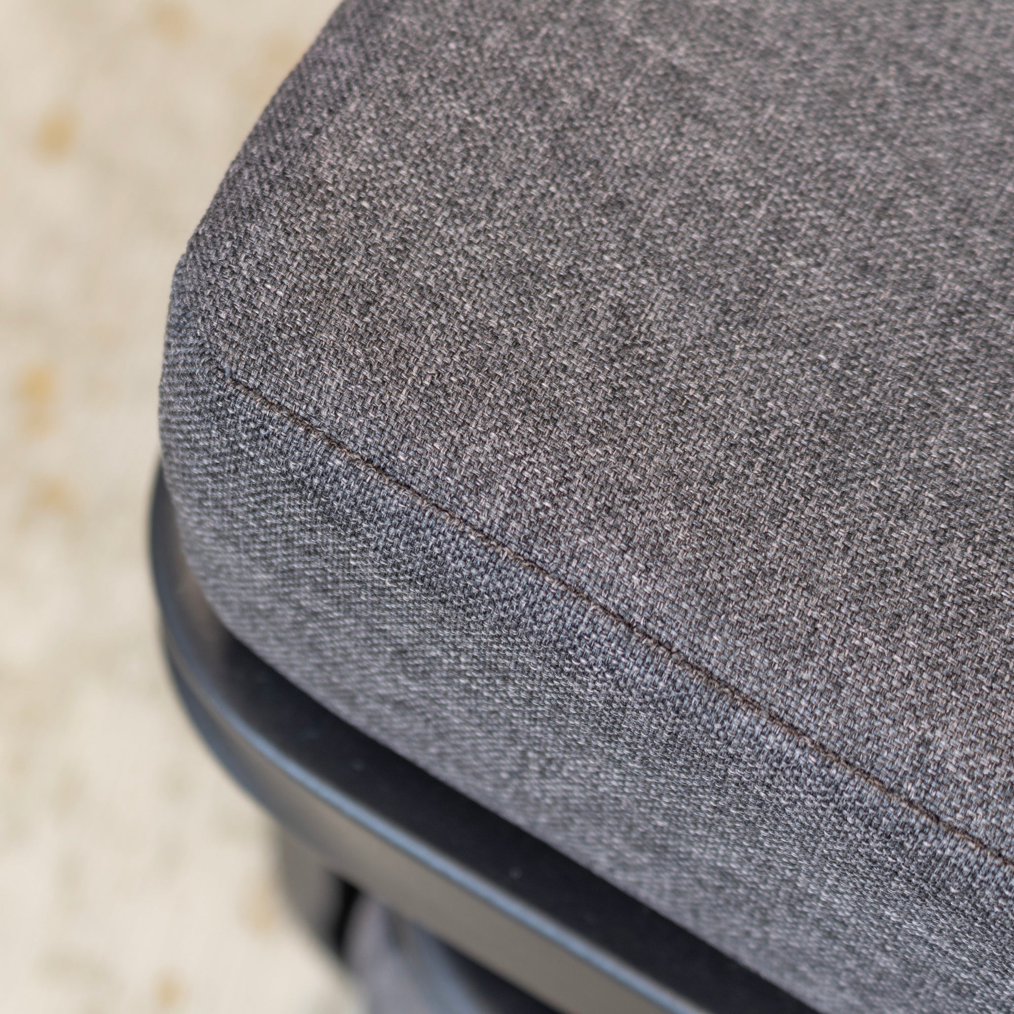 DIVAN 2 in 1 Premium | Letto pieghevole per ospiti con pouf convertibile e materasso grigio