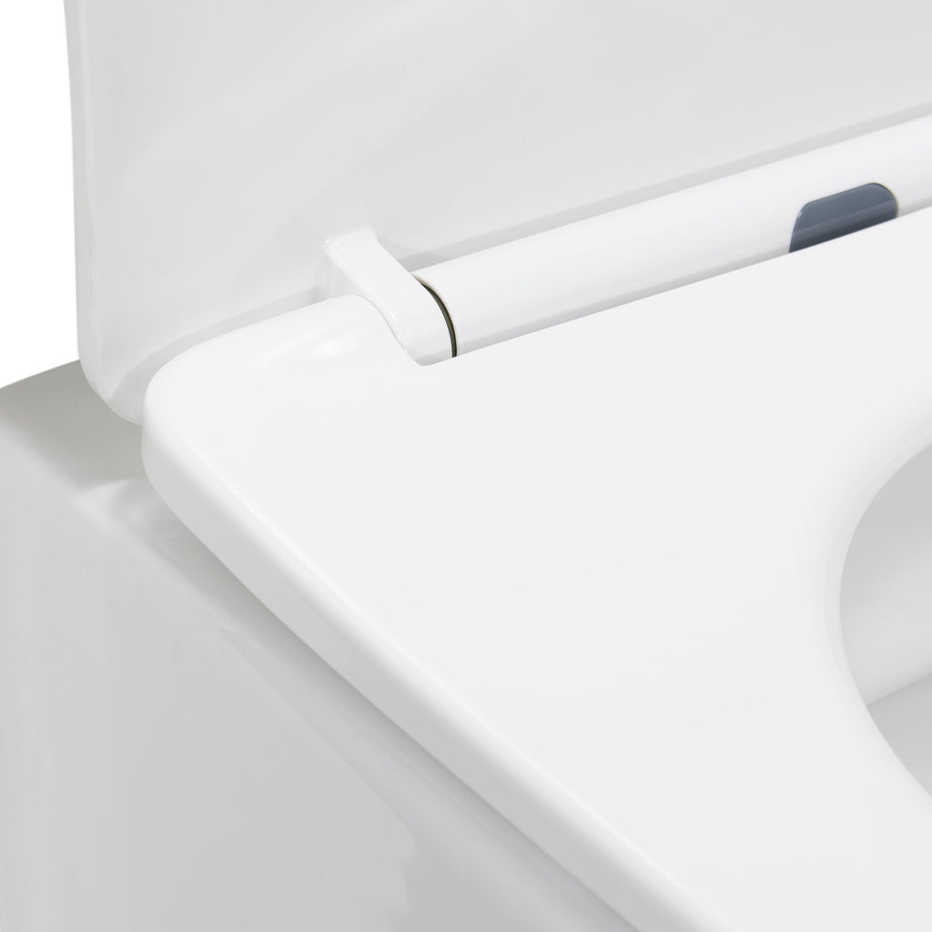 ADIGE - WC sospeso senza brida interna - sedile soft-close incluso