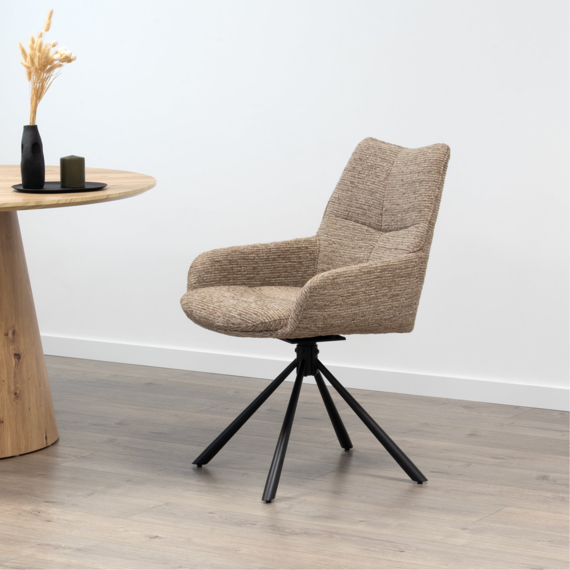 RAINER - Conjunto de 2 sillas de comedor giratorias 360°, en tejido marrón, estructura de metal negro