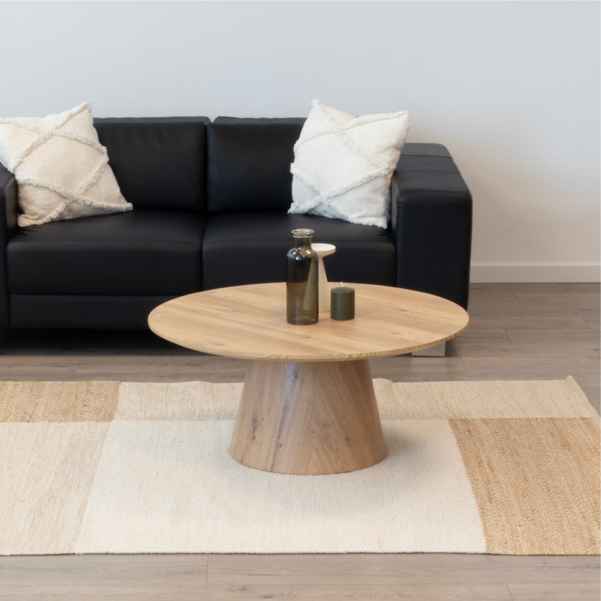 SYLVIA - Mesa de centro con tablero de melamina de 25 mm y estructura de MDF con efecto madera (Ø 90 x 40 cm)