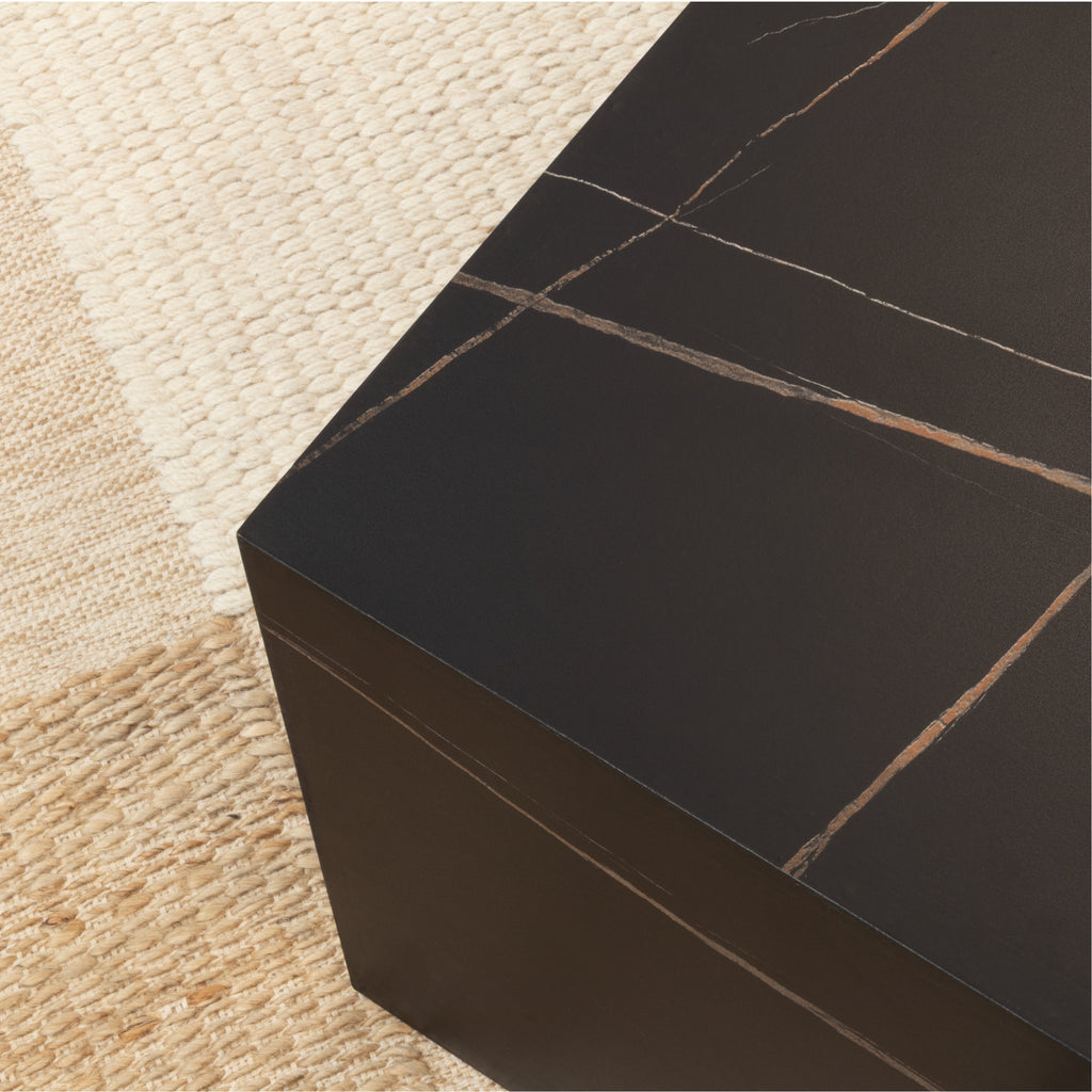 TANEDA - Conjunto de 2 mesas de centro quadradas em MDF preto com veios decorativos – 60 e 51 cm