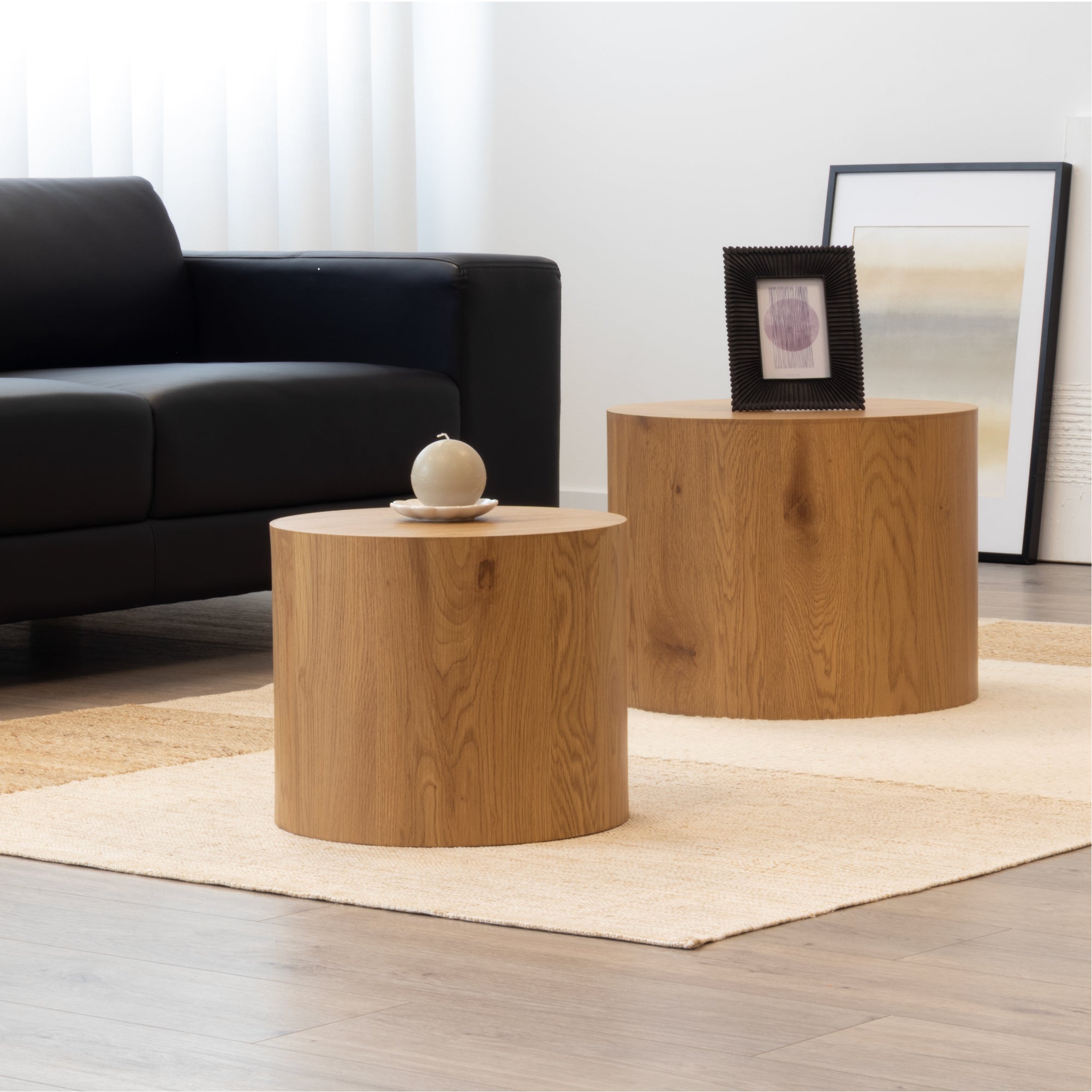 YANKA - Set di 2 tavolini da caffè in MDF con finitura effetto legno - Ø 49 e Ø 38 cm