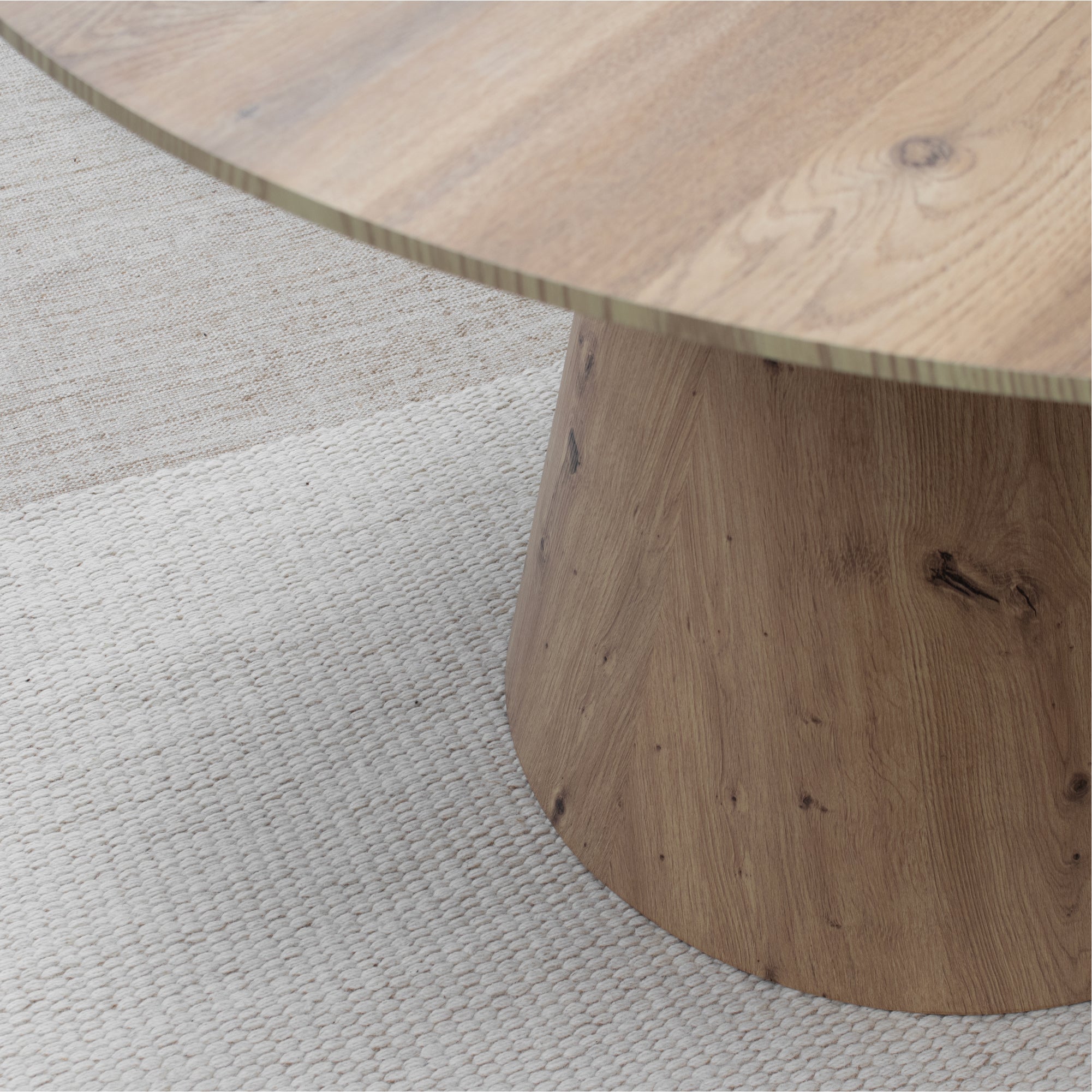 SYLVIA - Mesa de jantar com tampo em melamina de 25 mm e estrutura em MDF (Ø120 x 75 cm)