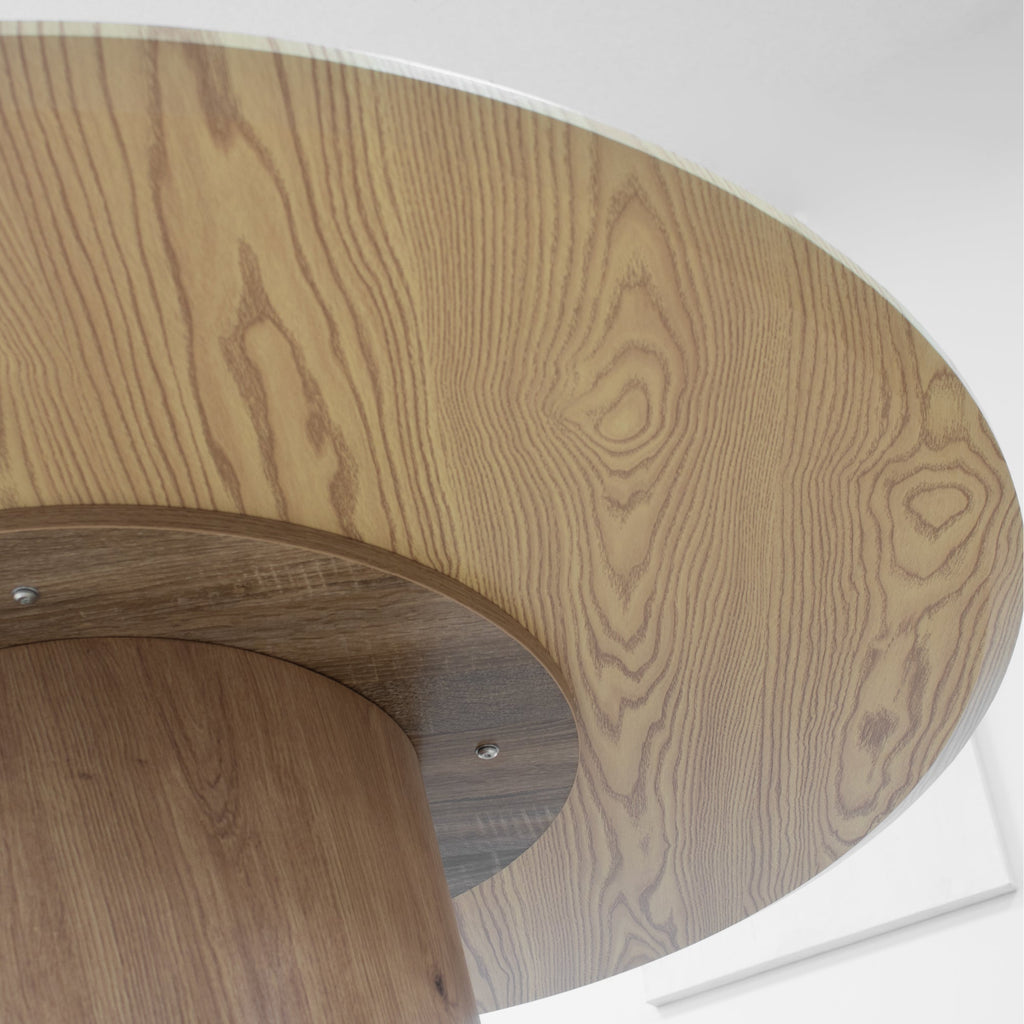 SYLVIA - Mesa de jantar com tampo em melamina de 25 mm e estrutura em MDF (Ø120 x 75 cm)