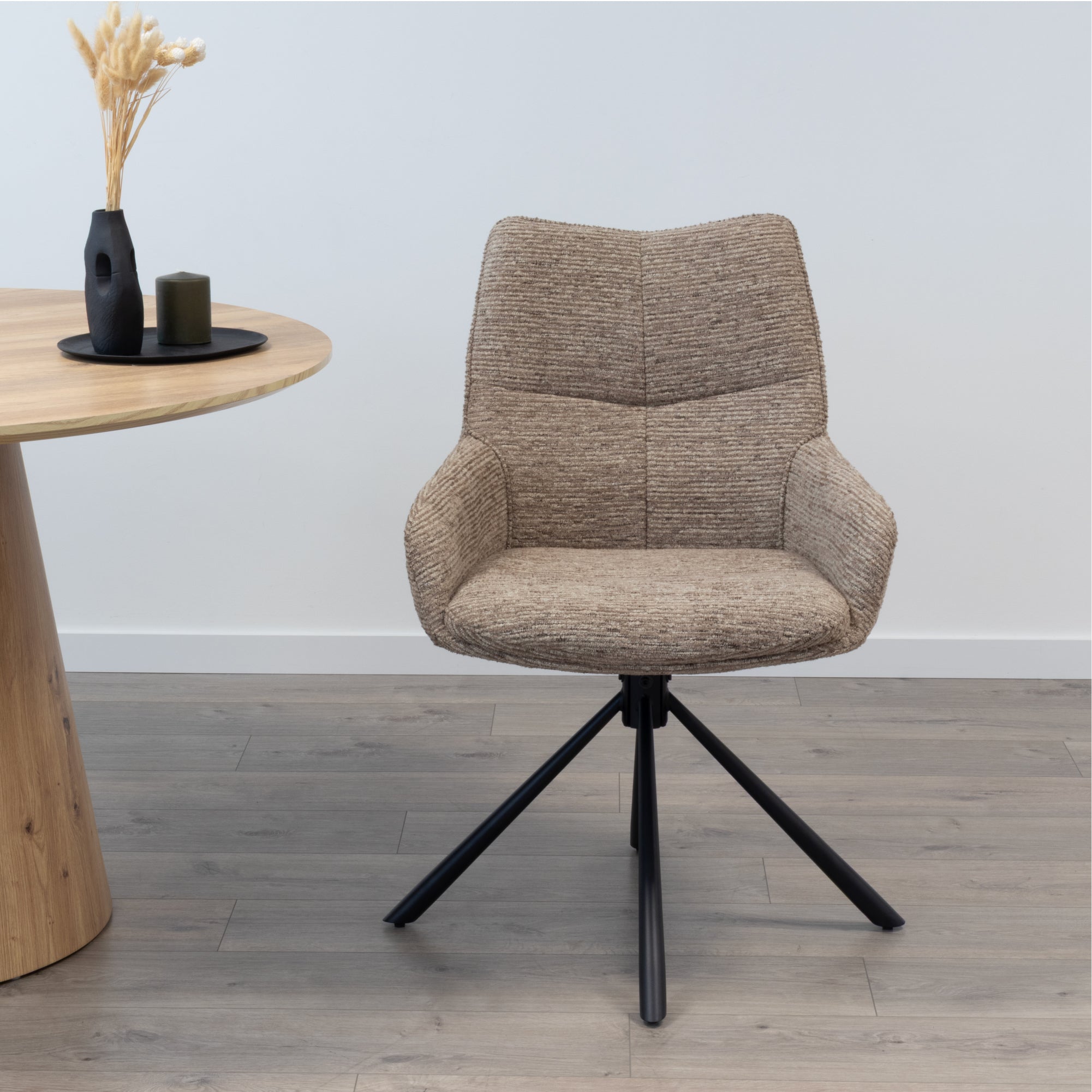 RAINER - Conjunto de 2 sillas de comedor giratorias 360°, en tejido marrón, estructura de metal negro