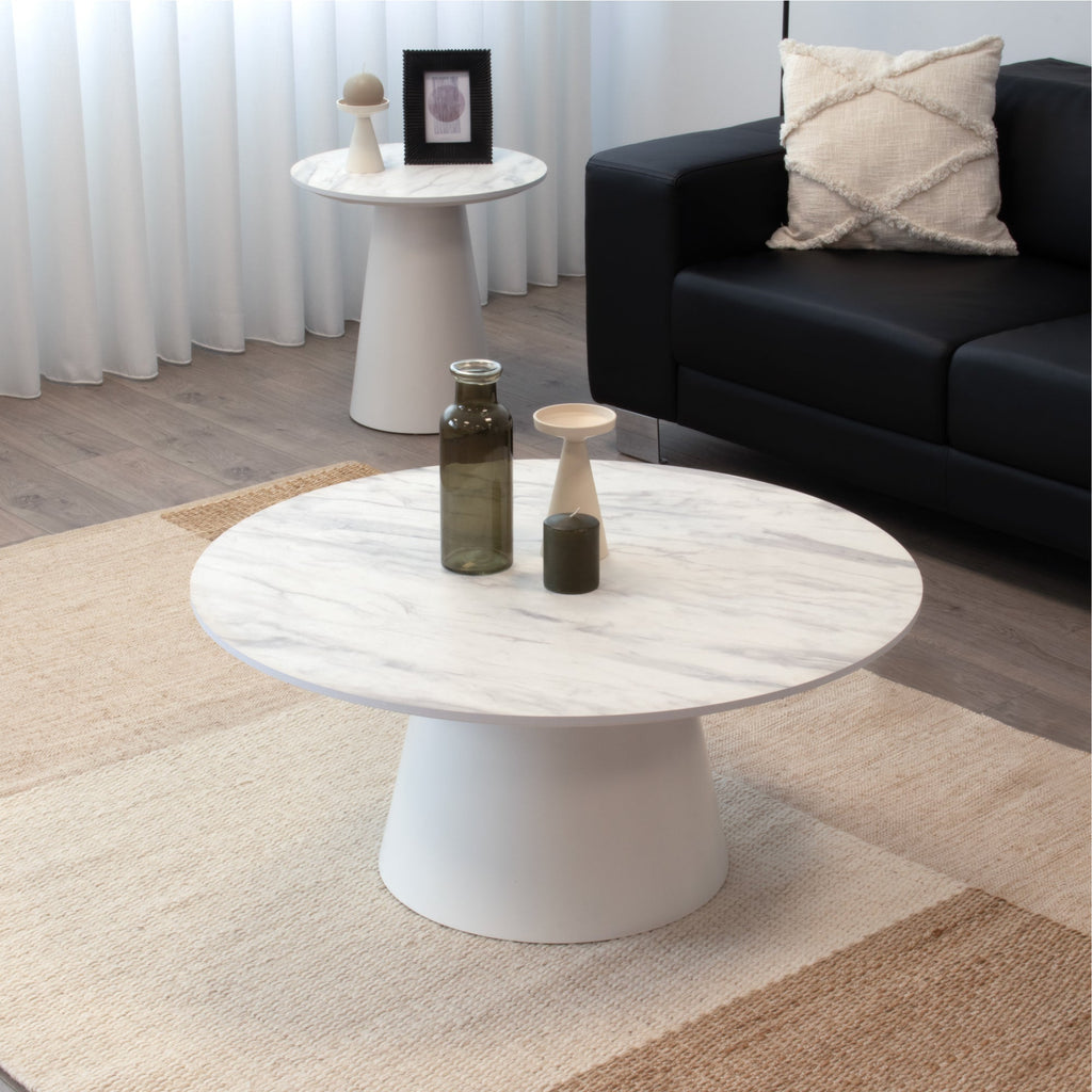 SYLVIA - Mesa de centro con tablero de melamina de 25 mm con efecto mármol y estructura de MDF blanca (Ø 90 x 40 cm)