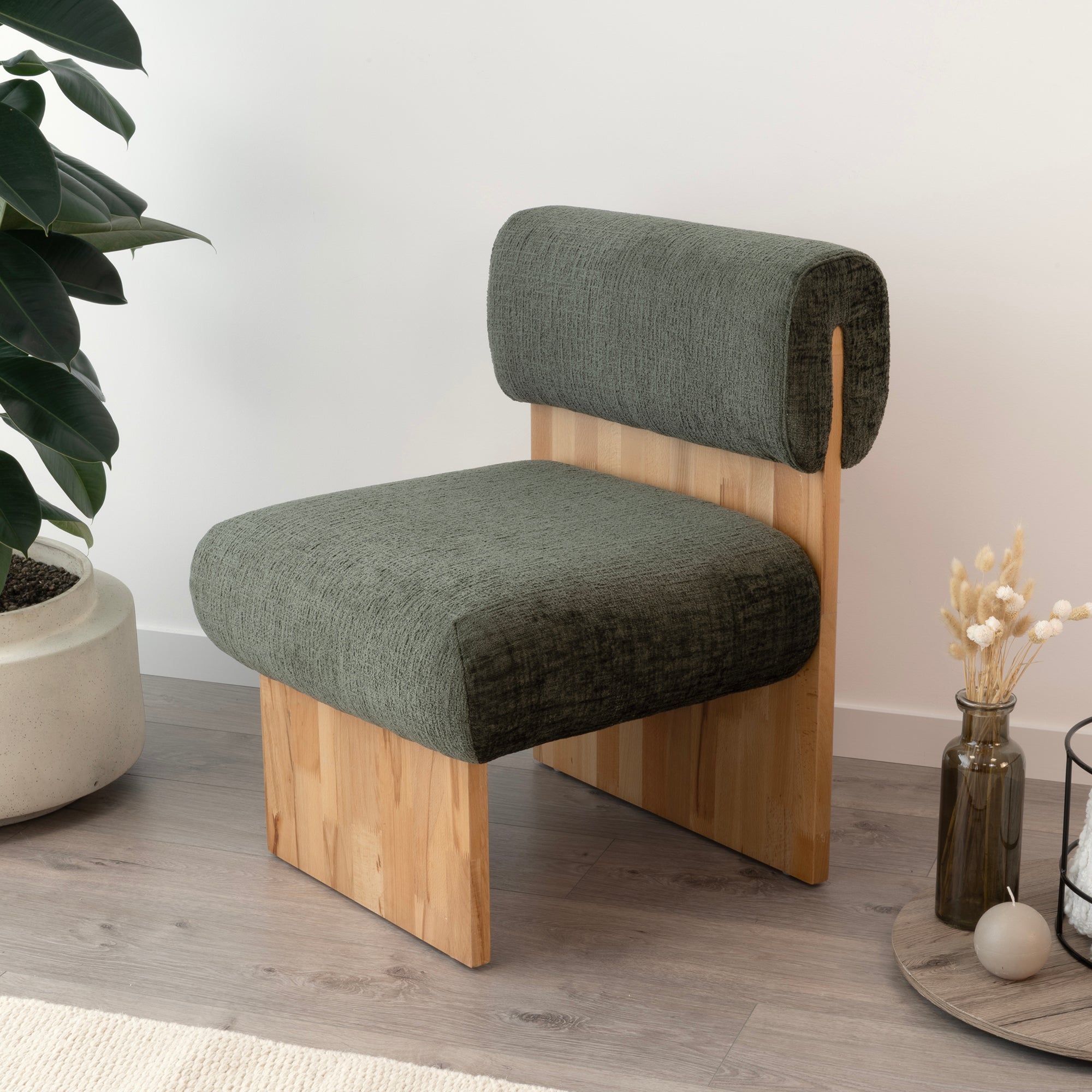 Leah - Sillón acolchado con espuma de alta densidad 40 kg/m³, estructura de madera de abedul, diseño escandinavo, 60x60x75 cm