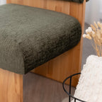 Leah – Cadeirão Acolchoado com Espuma de Alta Densidade 40 kg/m³, Estrutura em Madeira de Bétula, Design Escandinavo, 60x60x75 cm