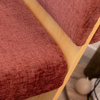 Leah – Cadeirão Acolchoado com Espuma de Alta Densidade 40 kg/m³, Estrutura em Madeira de Bétula, Design Escandinavo, 60x60x75 cm