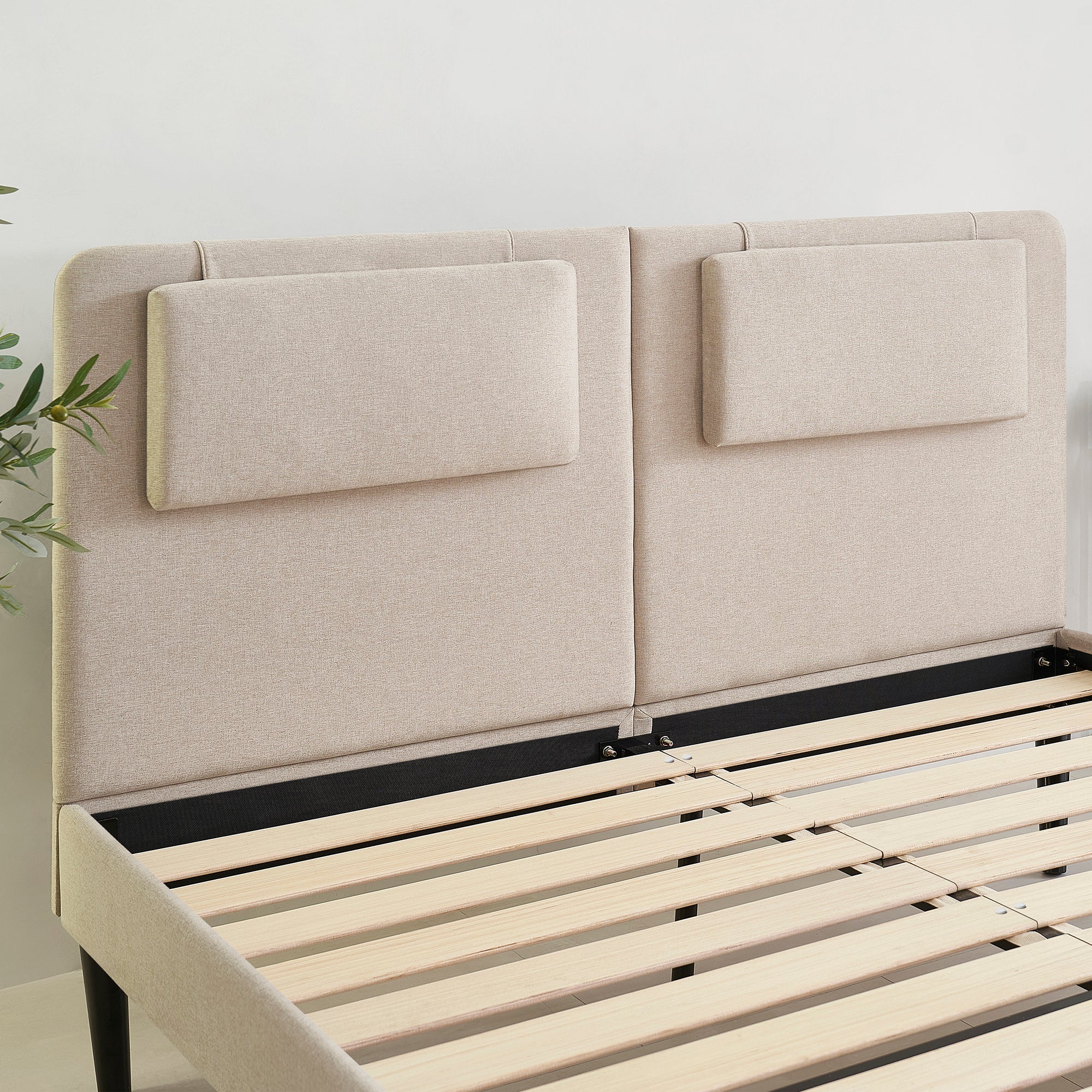EMILY - Letto imbottito con testiera imbottita e rete a doghe in legno - Beige o Grigio