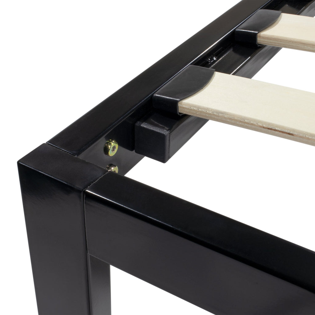 iBase - Letto con struttura metallica e spazio contenitivo di 30 cm in nero e bianco