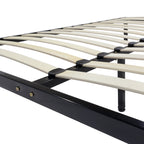 iBase - Letto con struttura metallica e spazio contenitivo di 30 cm in nero e bianco