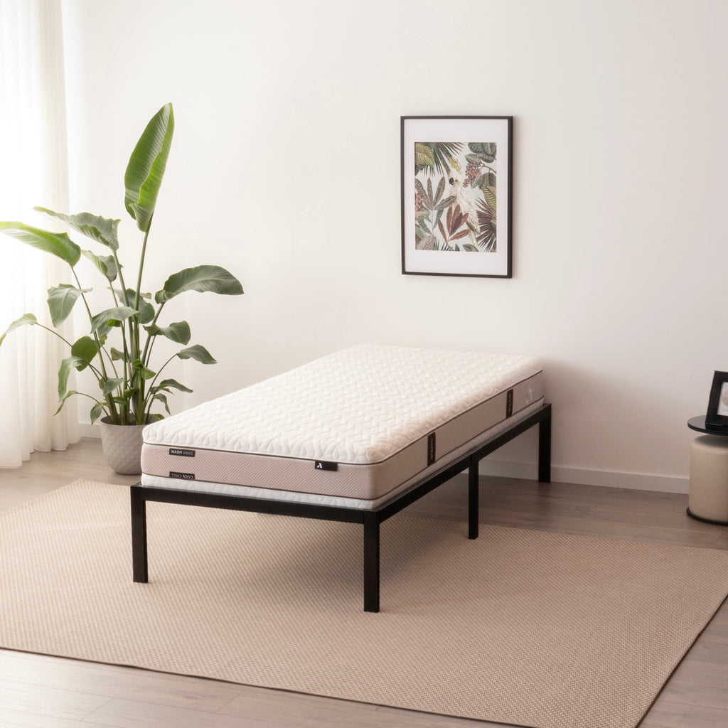 SAPPHO - Letto piattaforma metallico con spazio contenitivo di 31 cm - Nero o Bianco