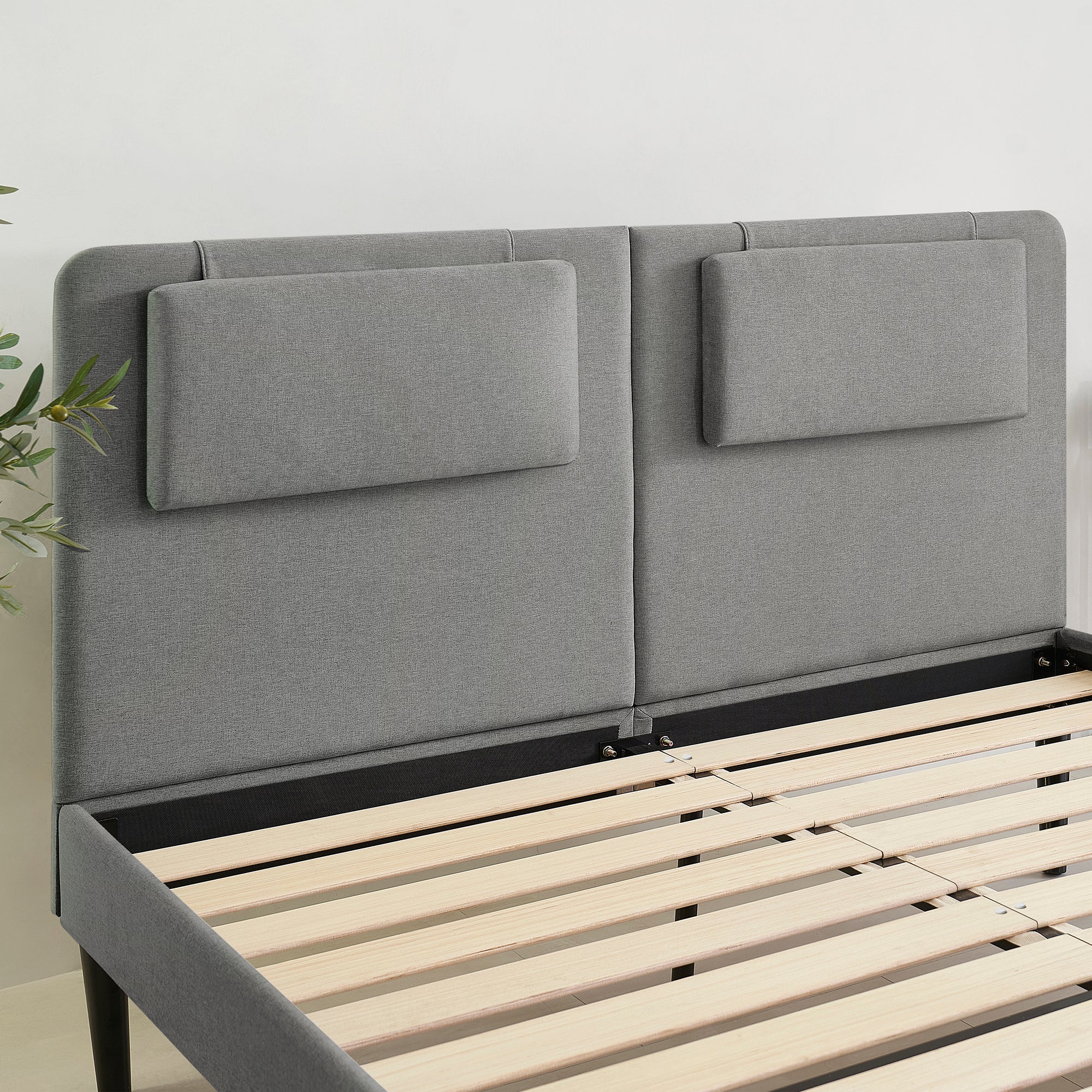 EMILY - Letto imbottito con testiera imbottita e rete a doghe in legno - Beige o Grigio