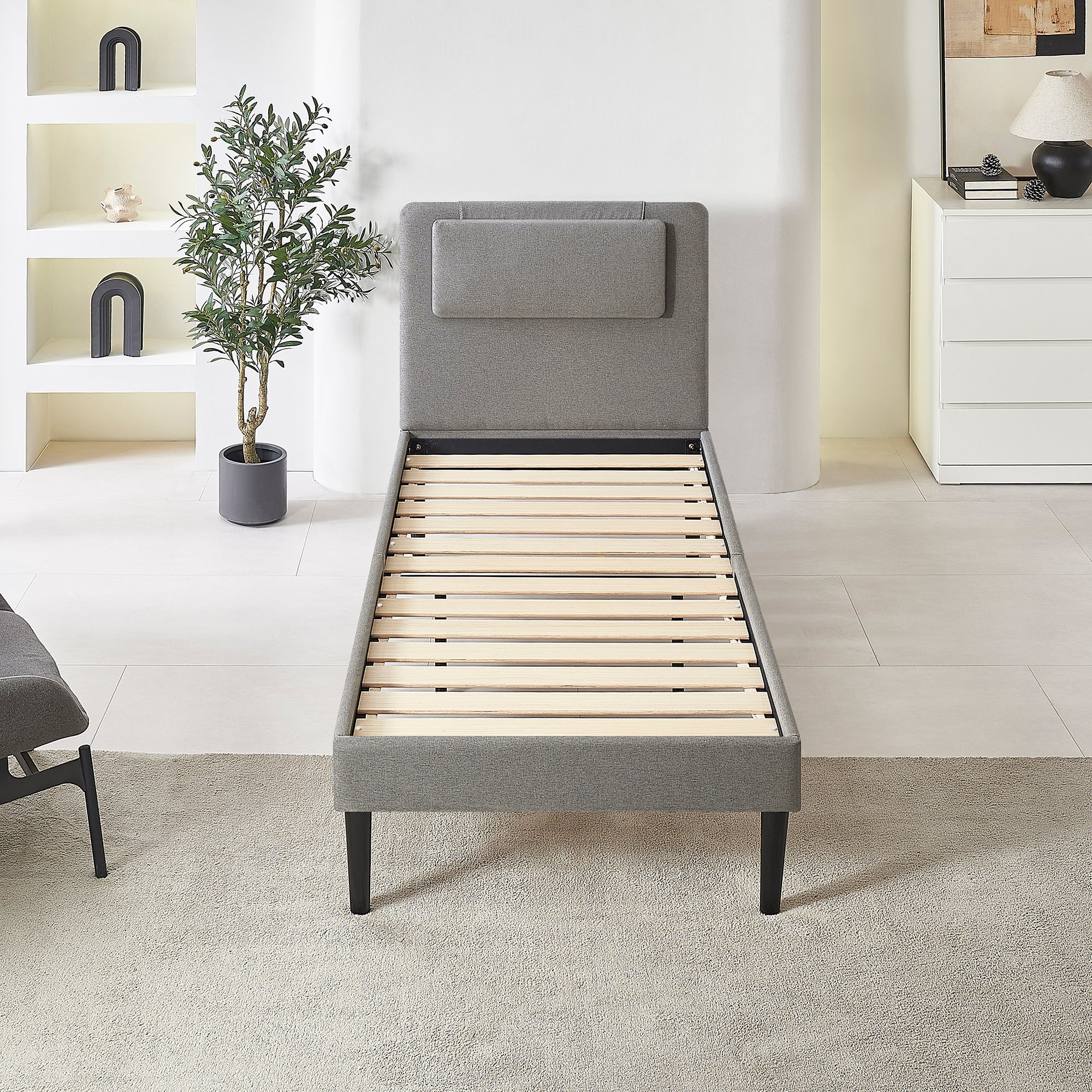 EMILY - Letto imbottito con testiera imbottita e rete a doghe in legno - Beige o Grigio
