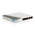Colchón con logotipo de la marca sobre fondo blanco.