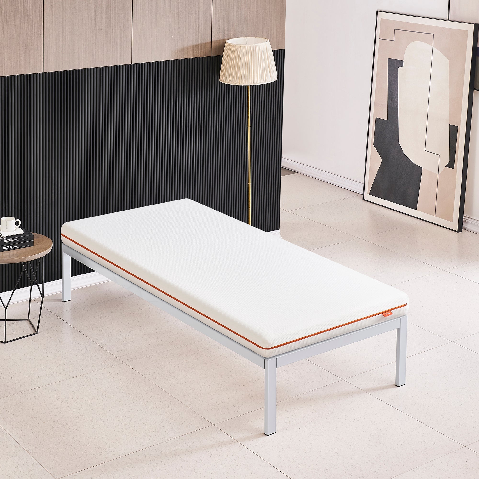 iBase - Letto con struttura metallica e spazio contenitivo di 30 cm in nero e bianco